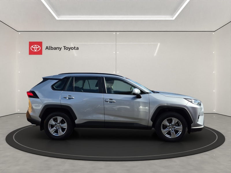 2022 Toyota RAV4 GX 2.0P CVT FWD SUV/5D/5S (MXT... image 2