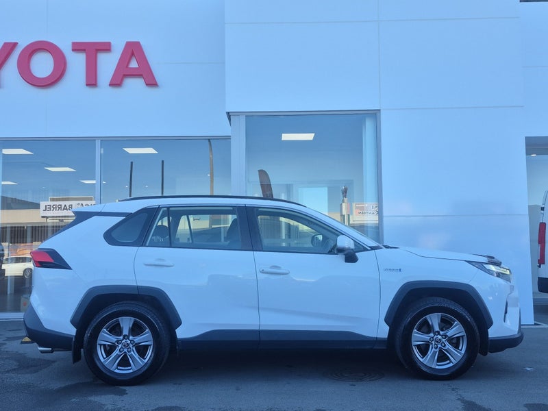 2022 Toyota RAV4 GX 2.5P AWD HYBRID Auto image 2