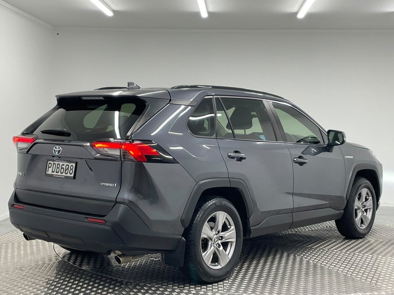 2022 Toyota RAV4 GX 2.5P Hybrid AWD image 3