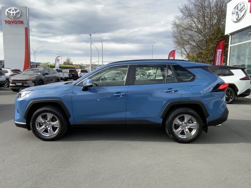 2022 Toyota RAV4 GX Certified - Great colour !! image 5