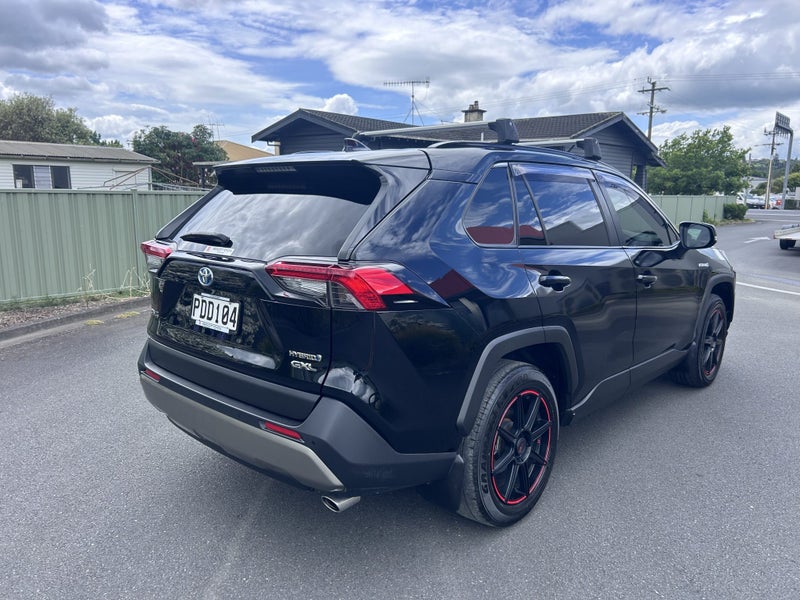 2022 Toyota RAV4 GXL 2.5P HV ECVT AWD SUV/5D/5S... image 3