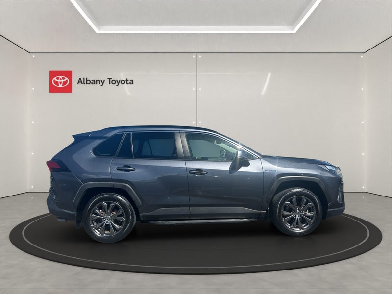 2022 Toyota RAV4 GXL 2.5P HV ECVT AWD SUV/5D/5S... image 2