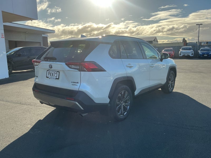 2022 Toyota RAV4 GXL 2.5P HV ECVT AWD SUV/5D/5S... image 3