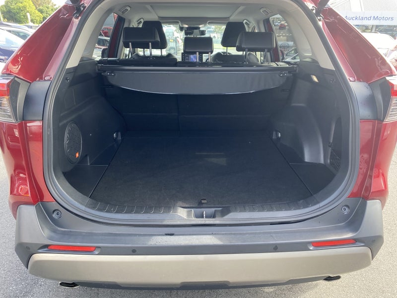 2022 Toyota RAV4 Limited 2.0P image 4