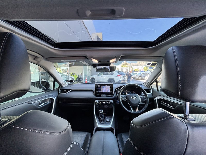 2022 Toyota RAV4 Limited 2.5 HYBRID LUXURY SUV image 2