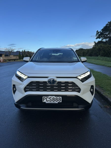 2022 Toyota RAV4 Limited 2.5P HV ECVT AWD SUV/5... image 2