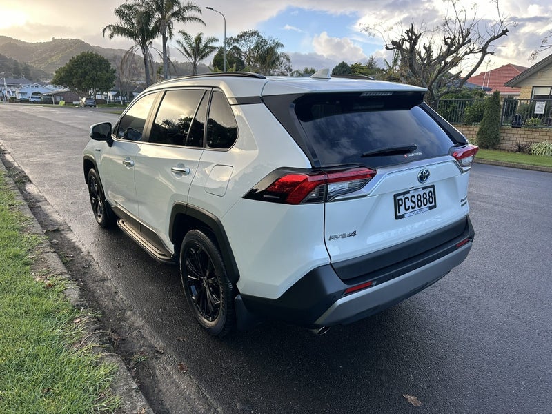 2022 Toyota RAV4 Limited 2.5P HV ECVT AWD SUV/5... image 5