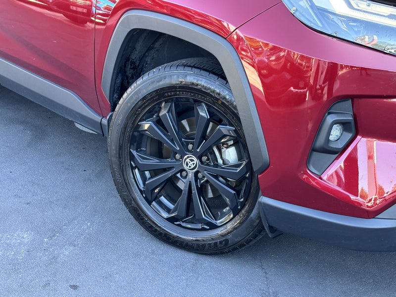 2022 Toyota RAV4 Limited 2.5P HYBRID LUXURY SUV image 5