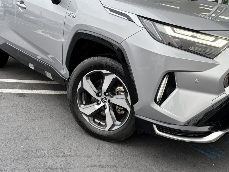 2022 Toyota RAV4 P2.5 PLUG IN HYBRID LUXURY SUV image 5