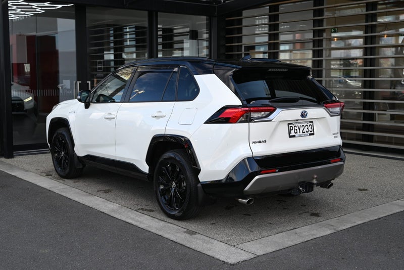 2022 Toyota RAV4 XSE 2.5 Petrol Hybrid AWD SUV image 2