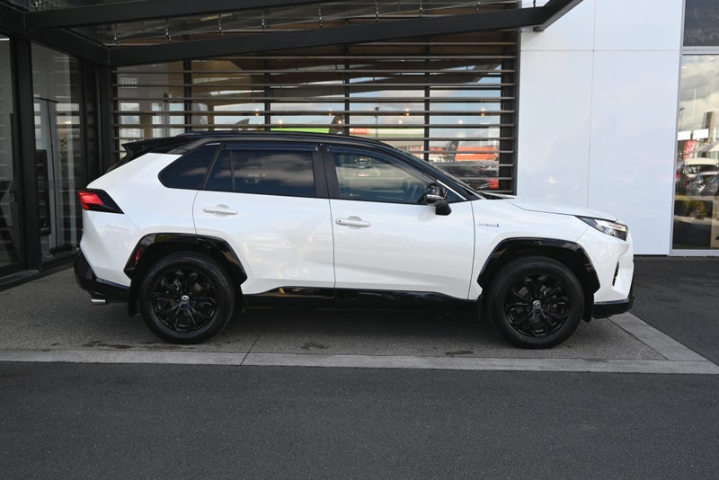 2022 Toyota RAV4 XSE 2.5 Petrol Hybrid AWD SUV image 5