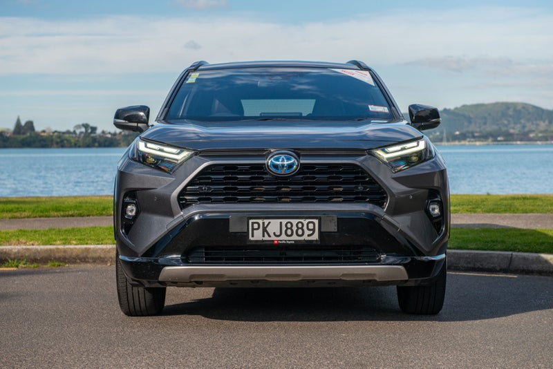 2022 Toyota RAV4 XSE 2.5P HV ECVT AWD image 2