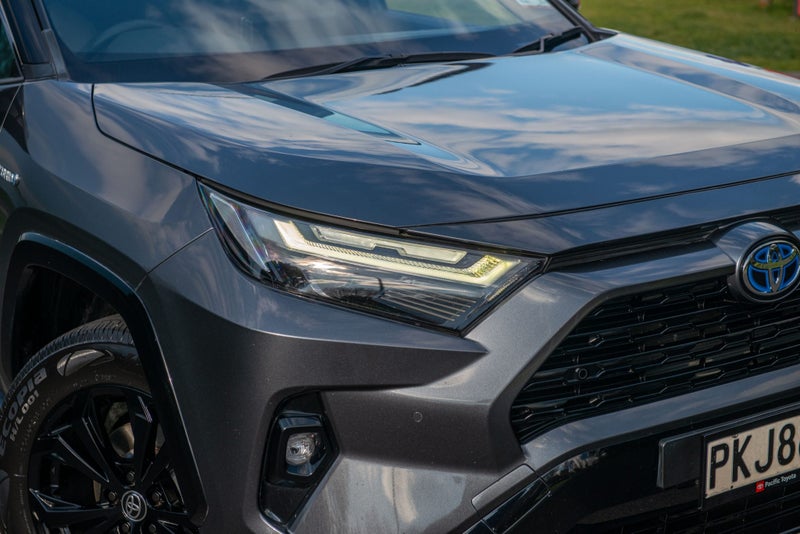 2022 Toyota RAV4 XSE 2.5P HV ECVT AWD image 3