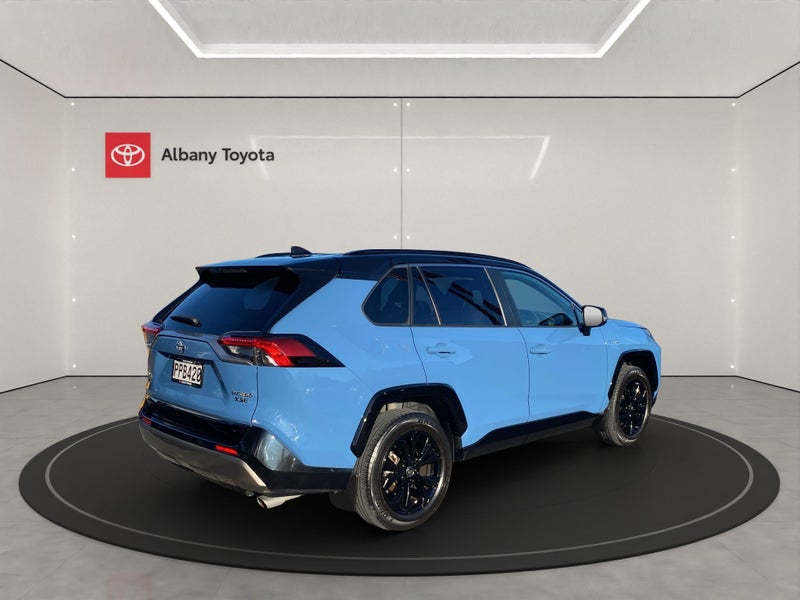 2022 Toyota RAV4 XSE 2.5P HV ECVT AWD SUV/5D/5S... image 3