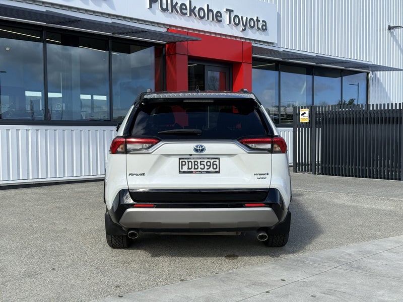 2022 Toyota RAV4 XSE 2.5P HYBRID ECVT AWD SUV -... image 4