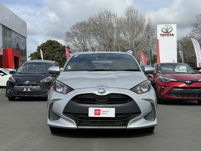 2022 Toyota Yaris 1.5 Hybrid X 5 Dr Hatch CVT 2... image 2