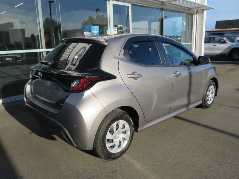2022 Toyota Yaris 1.5 Hybrid X 5 Dr Hatch CVT 2WD image 5
