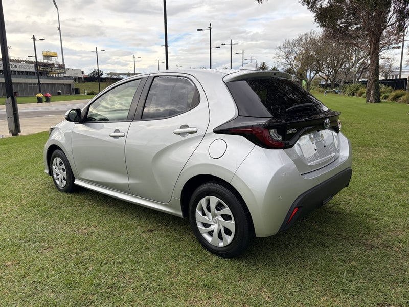 2022 Toyota Yaris 1.5 Hybrid X Hatch (GX equiva... image 5