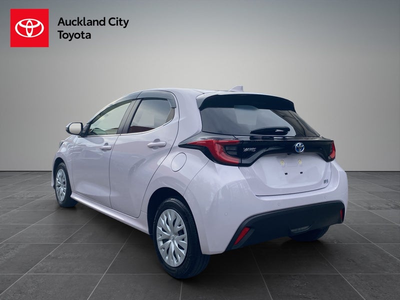 2022 Toyota Yaris 1.5 Hybrid Z 5 Dr Hatch CVT 2WD image 5