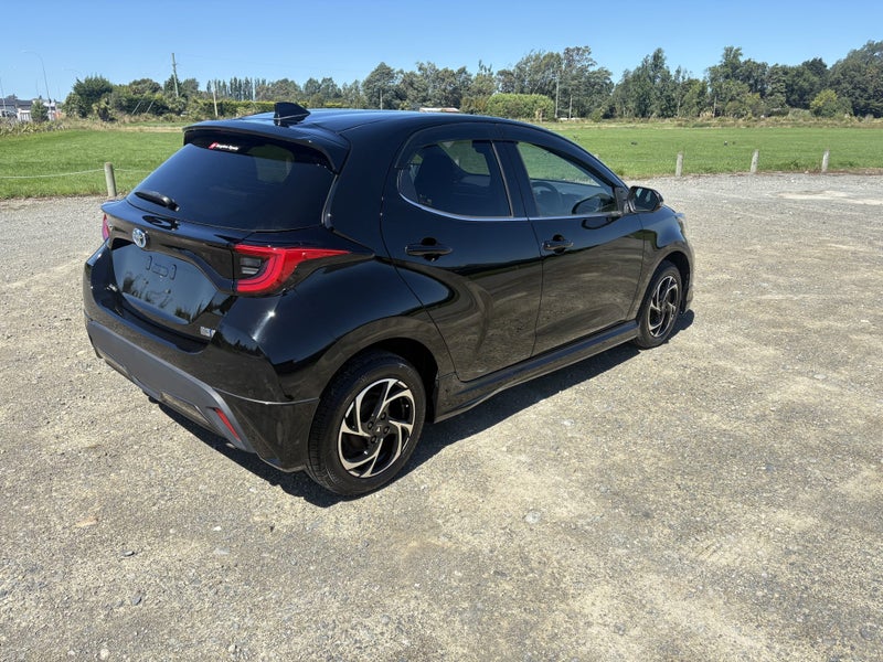 2022 Toyota Yaris 1.5 Hybrid Z 5 Dr Hatch CVT 4WD image 4