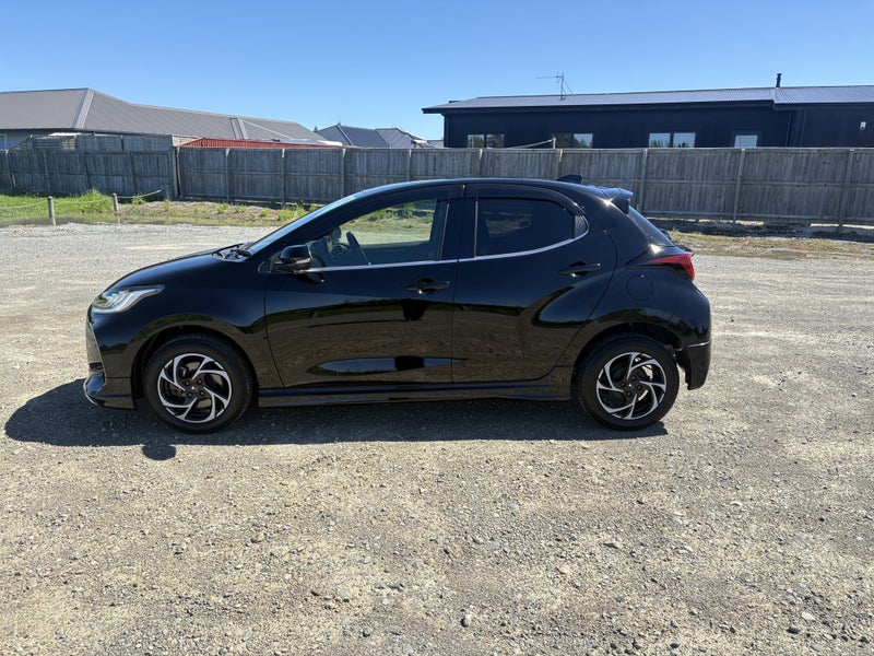 2022 Toyota Yaris 1.5 Hybrid Z 5 Dr Hatch CVT 4WD image 5