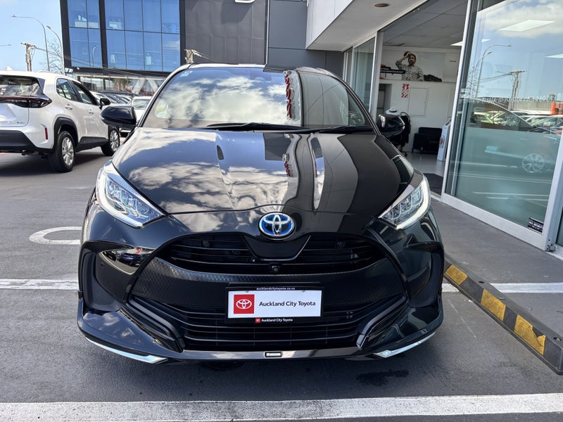 2022 Toyota Yaris 1.5 Hybrid Z EDITION image 4