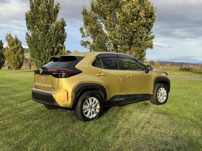 2022 Toyota Yaris Cross 1.5 Hybrid G 5Dr SUV 4W... image 4