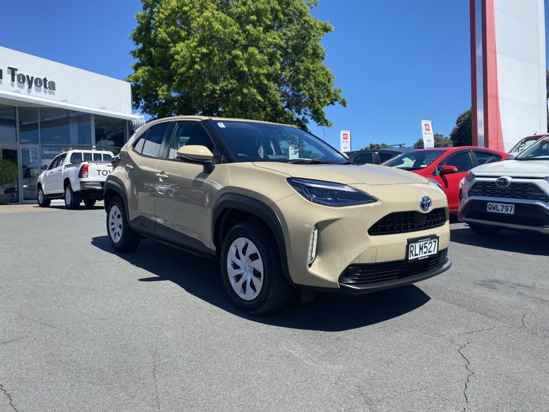 2022 Toyota Yaris Cross 1.5 Hybrid X SUV image 1