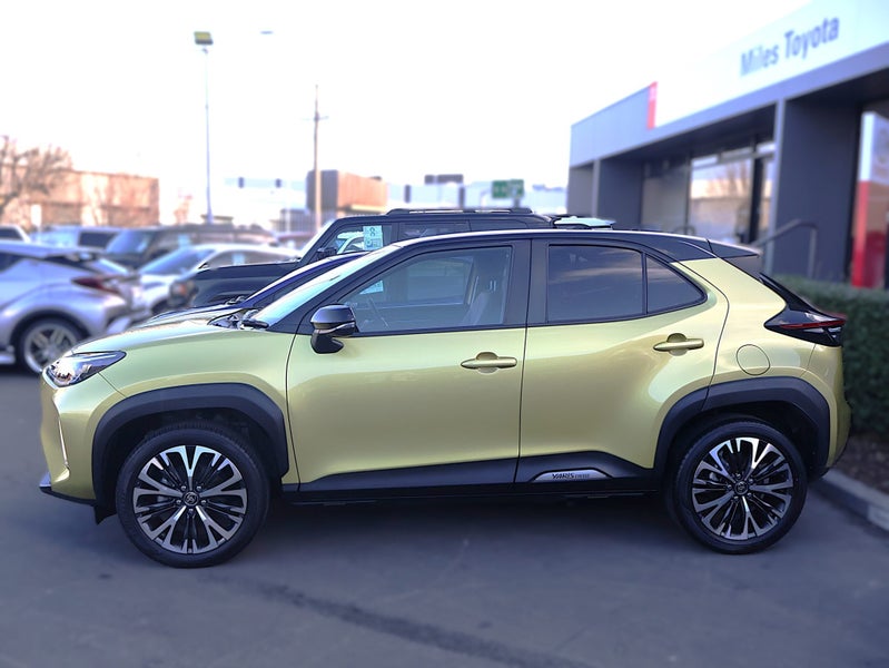 2022 Toyota Yaris Cross 1.5 Hybrid Z image 4