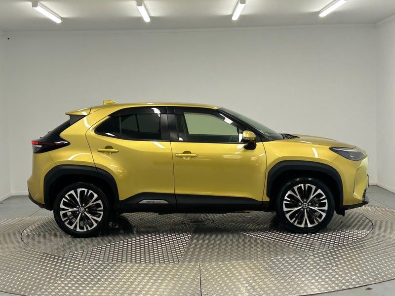 2022 Toyota Yaris Cross 1.5 Hybrid Z image 2