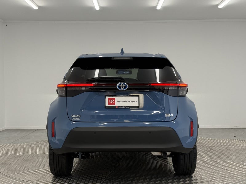 2022 Toyota Yaris Cross 1.5 Hybrid Z image 4