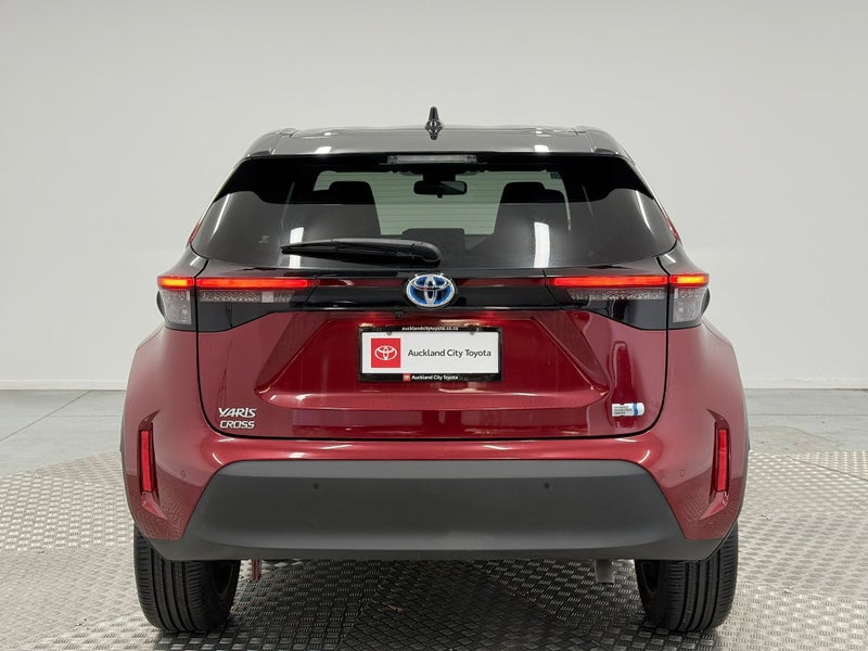 2022 Toyota Yaris Cross 1.5 Hybrid Z image 4