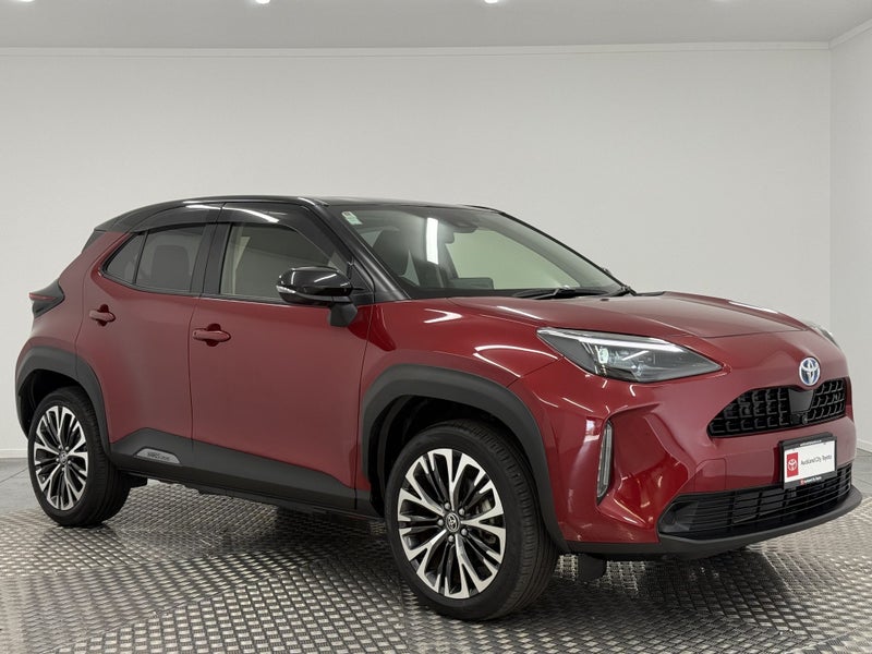 2022 Toyota Yaris Cross 1.5 Hybrid Z image 1
