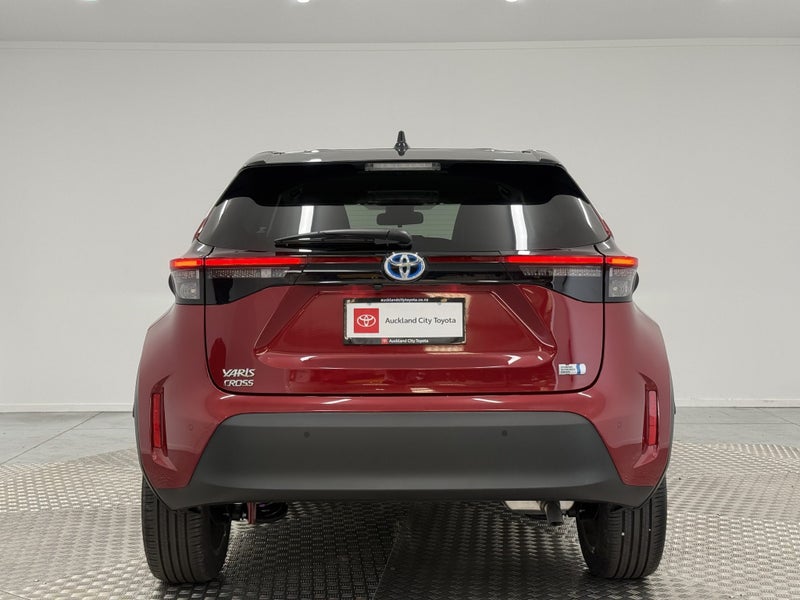 2022 Toyota Yaris Cross 1.5 Hybrid Z image 4