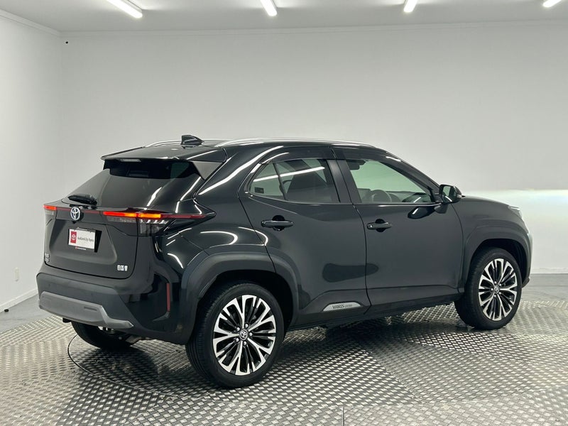 2022 Toyota Yaris Cross 1.5 Hybrid Z Adventure image 3