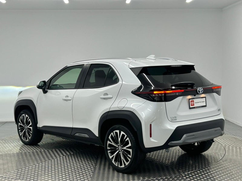 2022 Toyota Yaris Cross 1.5 Hybrid Z Adventure image 5