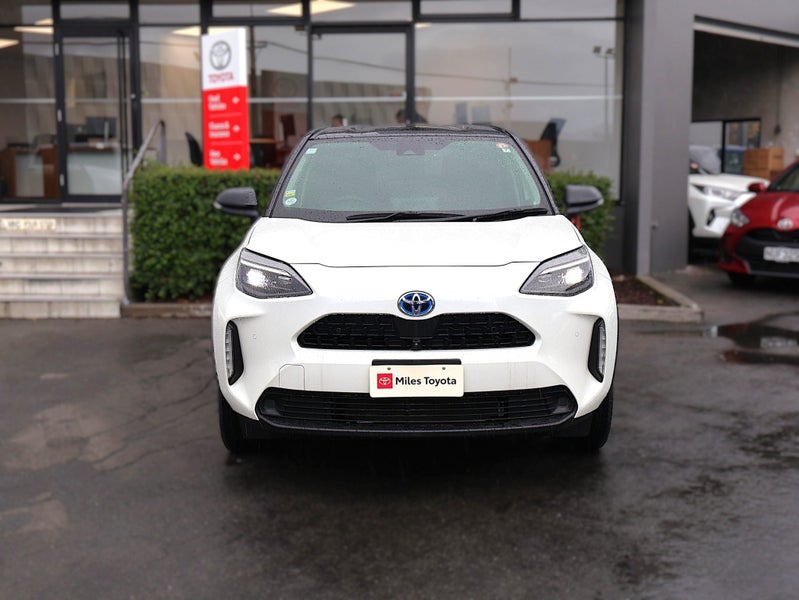 2022 Toyota Yaris Cross 1.5 Hybrid Z, High Spec... image 2