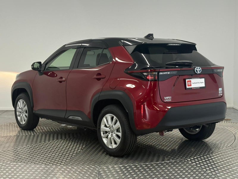 2022 Toyota Yaris Cross Cross 1.5 Hybrid G 5Dr... image 5