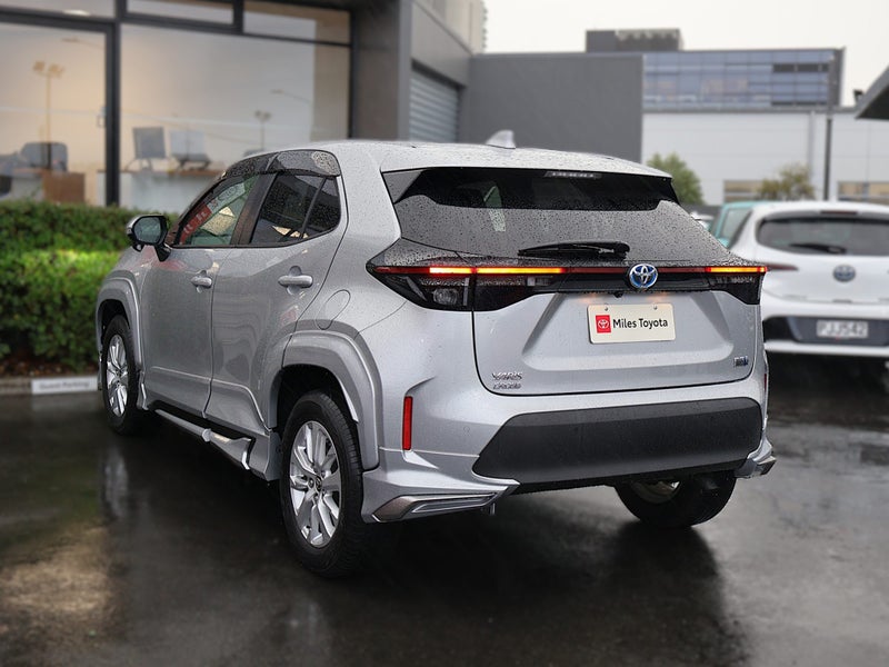 2022 Toyota Yaris Cross Cross 1.5 Hybrid G SUV... image 5