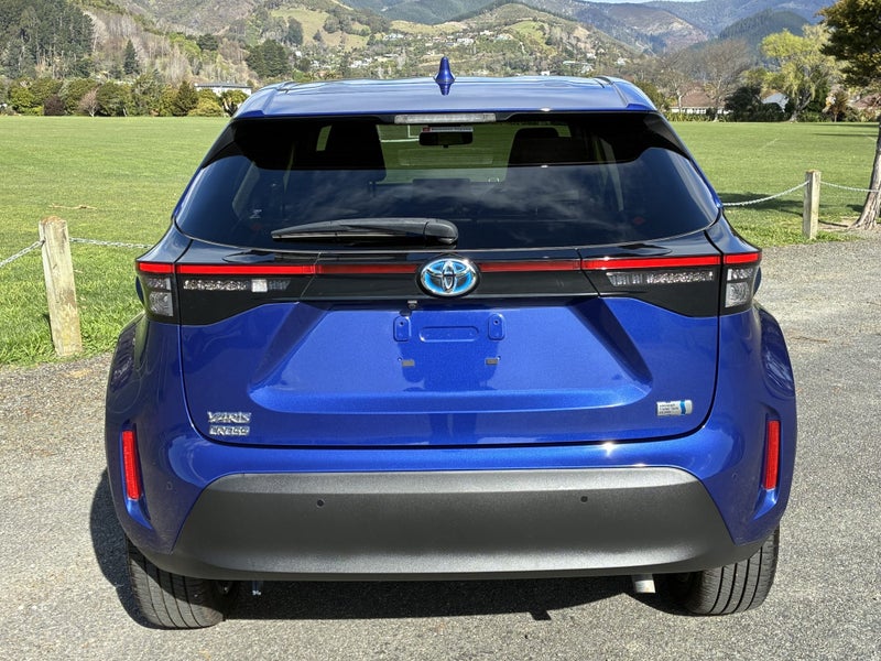 2022 Toyota Yaris Cross Cross 1.5 Hybrid Z 5 Dr... image 4