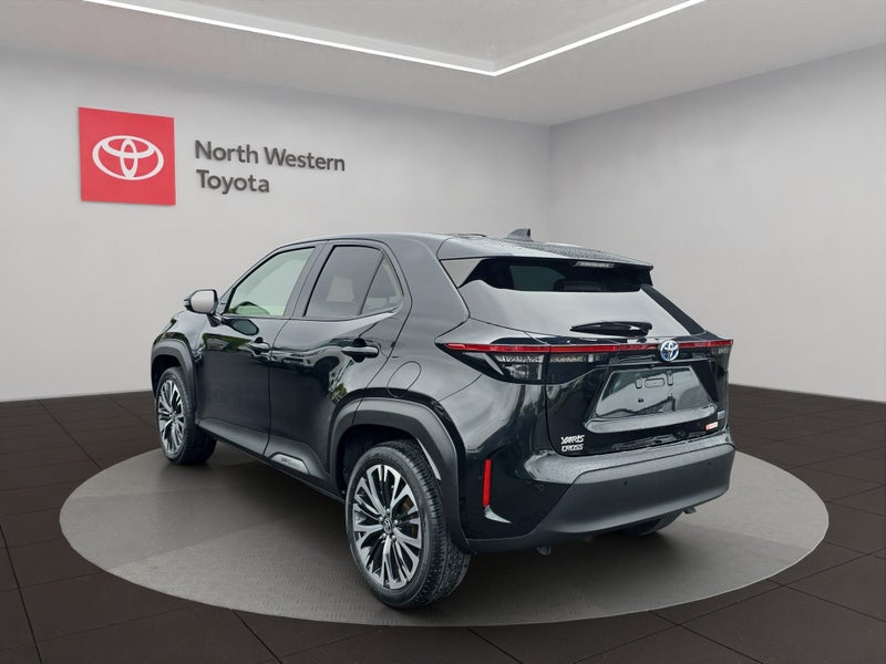 2022 Toyota Yaris Cross Cross 1.5 Hybrid Z 5 Dr... image 5