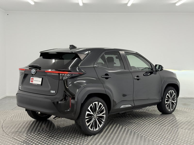 2022 Toyota Yaris Cross Cross 1.5 Hybrid Z image 3