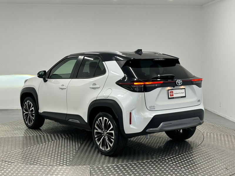 2022 Toyota Yaris Cross Cross 1.5 Hybrid Z Adve... image 5