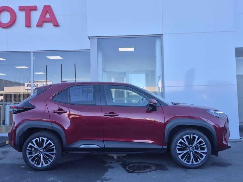 2022 Toyota Yaris Cross Cross 1.5P HYBRID Z AWD image 2