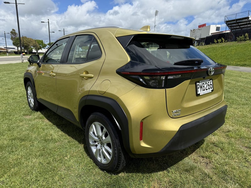 2022 Toyota Yaris Cross GX 1.5P CVT Automatic F... image 5