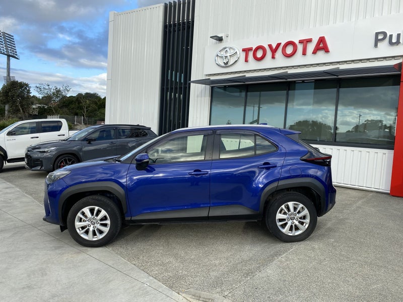 2022 Toyota Yaris Cross GX 1.5P CVT FWD SUV image 2