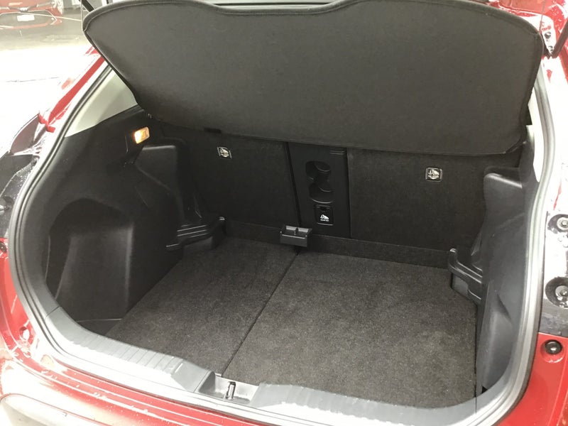 2022 Toyota Yaris Cross GX 1.5P HYBRID SUV image 5