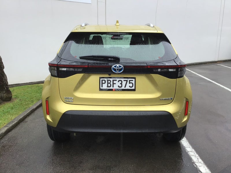 2022 Toyota Yaris Cross GX 1.5P HYBRID SUV image 3