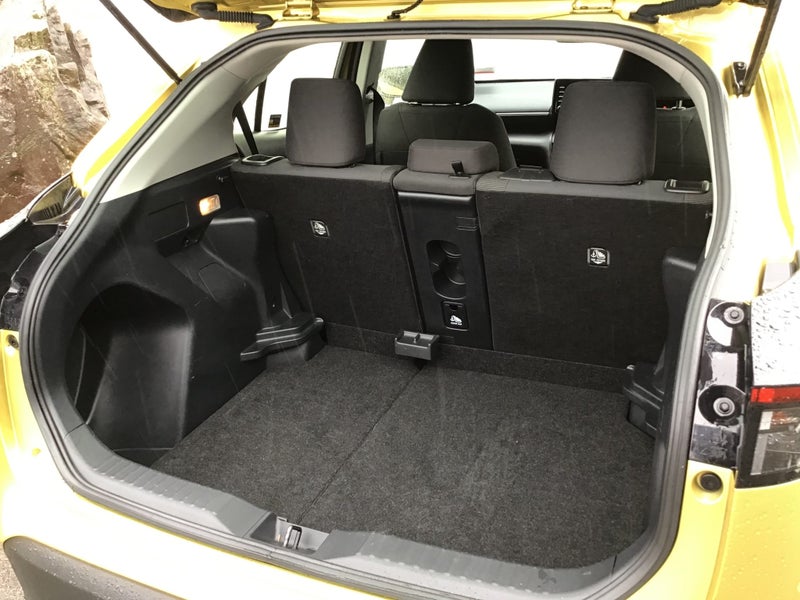 2022 Toyota Yaris Cross GX 1.5P HYBRID SUV image 4