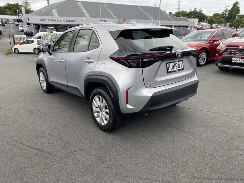 2022 Toyota Yaris Cross GX 1.5P SUV image 5
